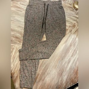 Lululemon Ready to Rulu Jogger
